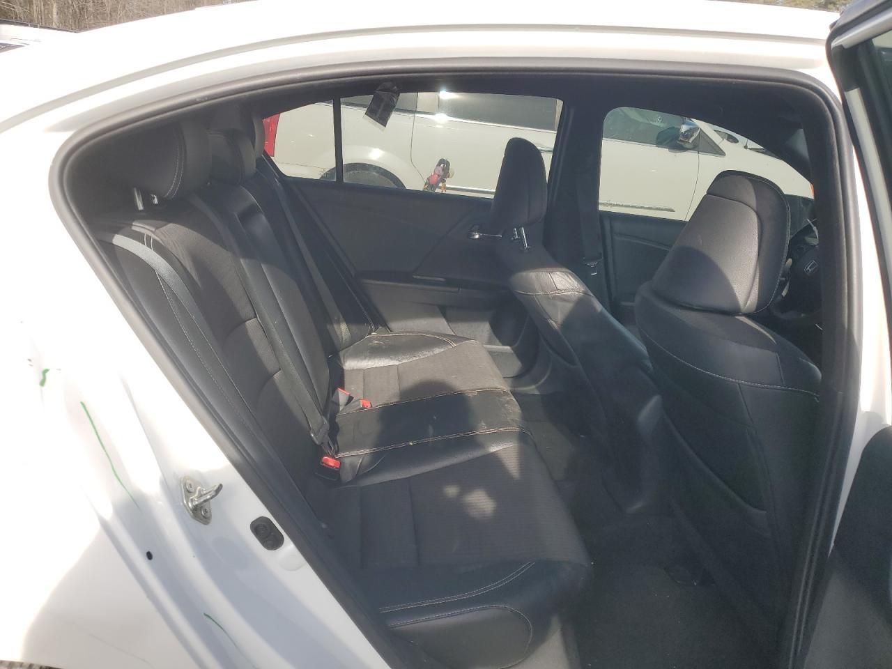 2016 Honda Accord - Image 10