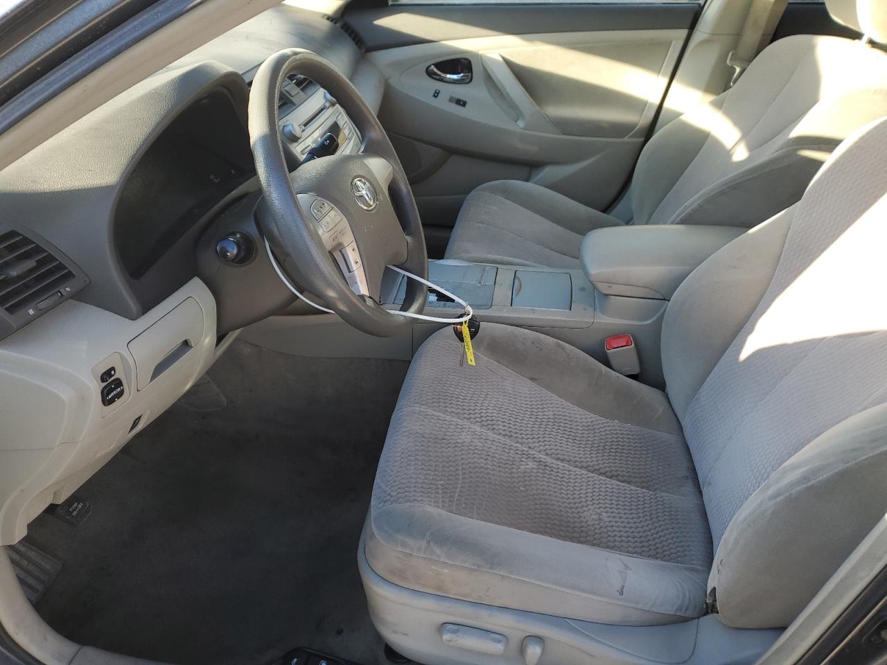 2010 Toyota Camry - Image 7