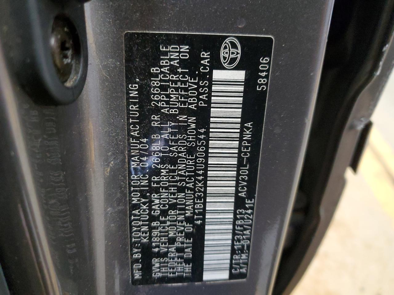 2004 Toyota Camry - Image 13