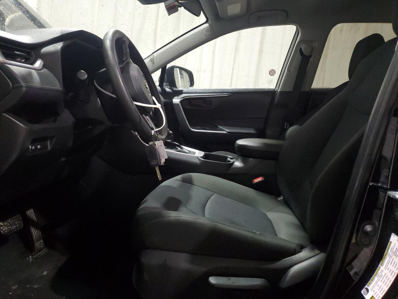 2024 Toyota RAV 4 - Image 7