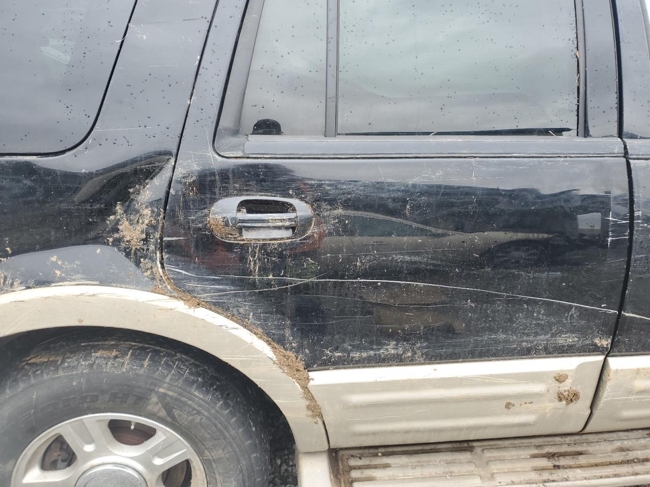 2006 Ford Expedition - Image 11