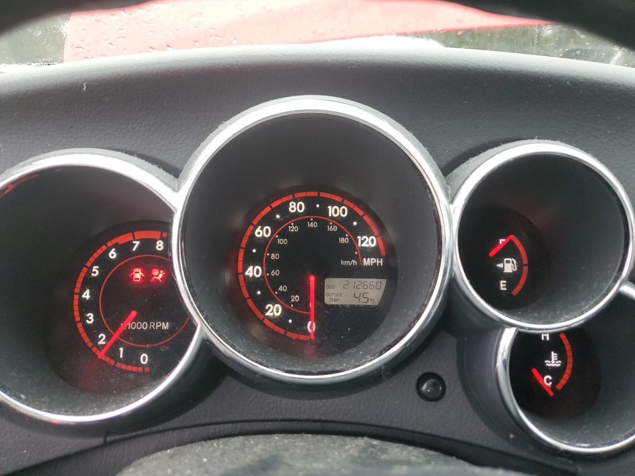 2005 Pontiac Vibe - Image 9