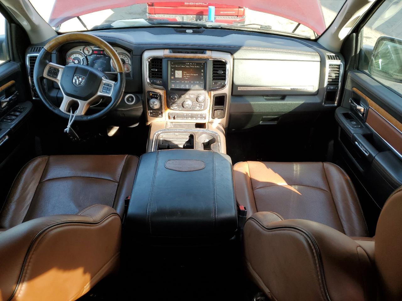 2016 RAM 1500 - Image 8