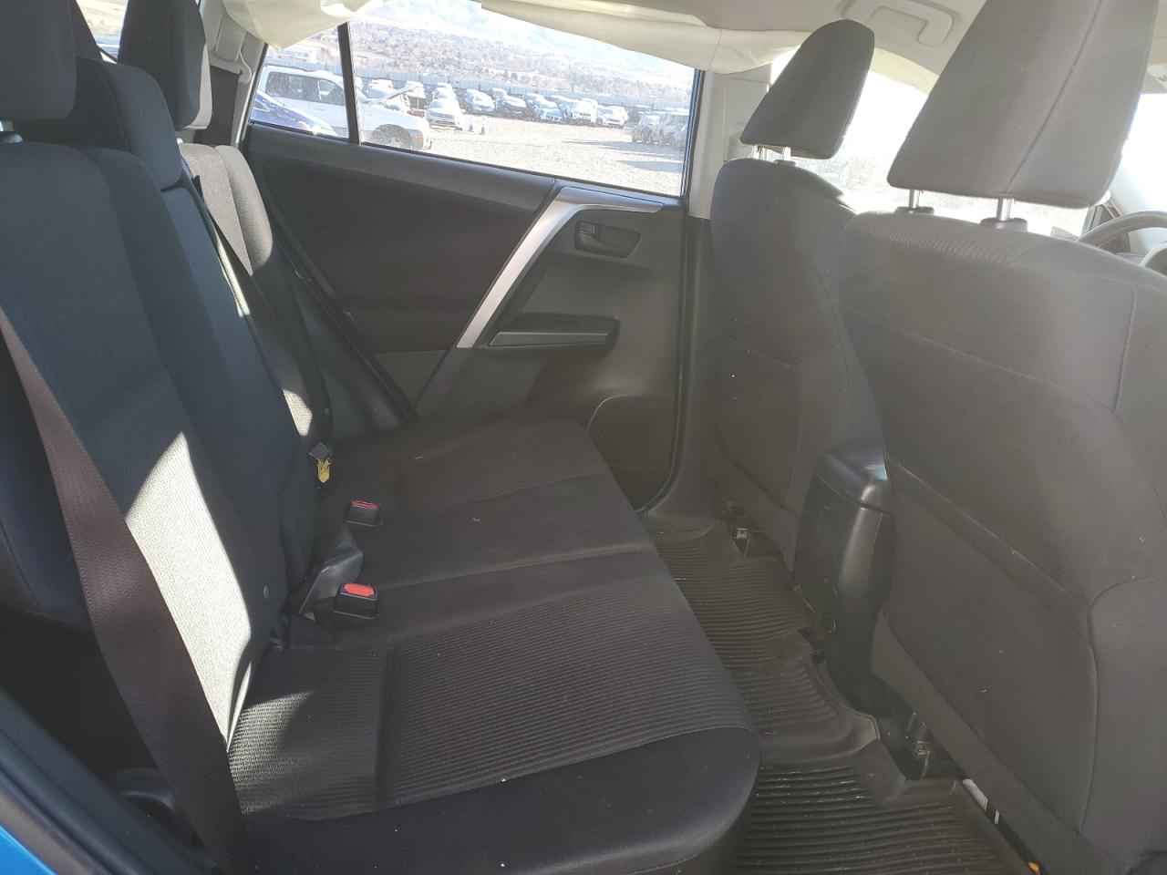 2017 Toyota RAV 4 - Image 11