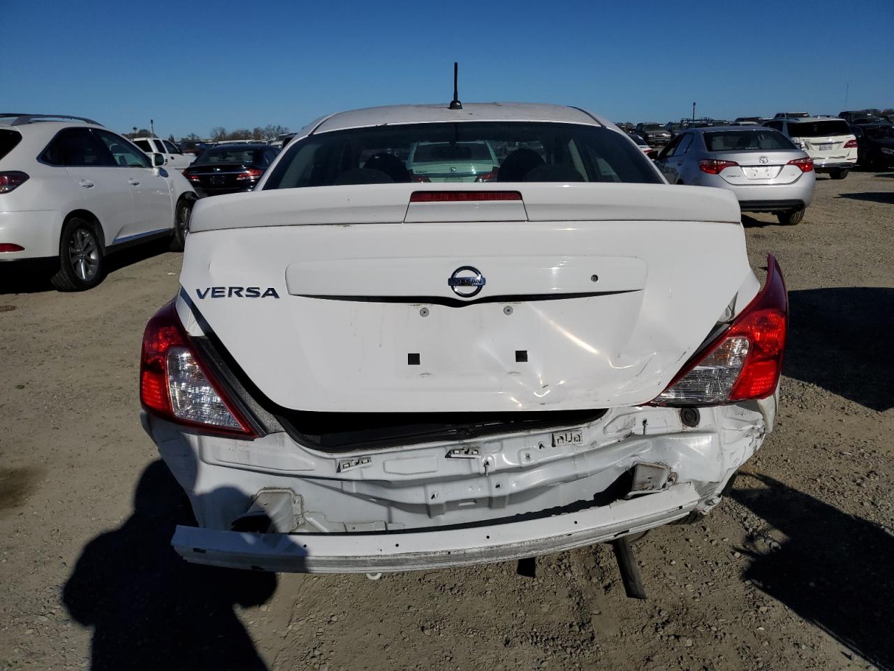 2017 Nissan Versa - Image 6