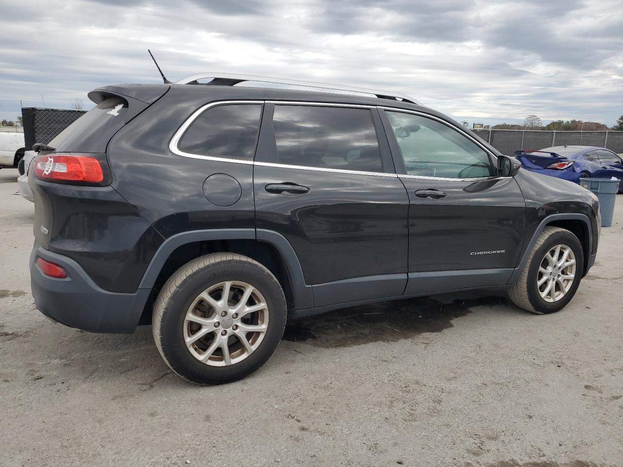 2014 Jeep Grand Cherokee - Image 3