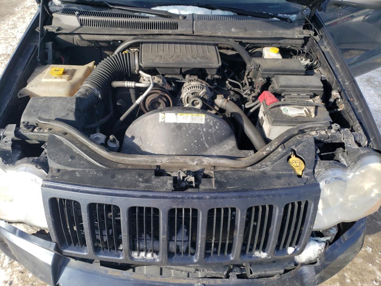2009 Jeep Grand Cherokee - Image 12