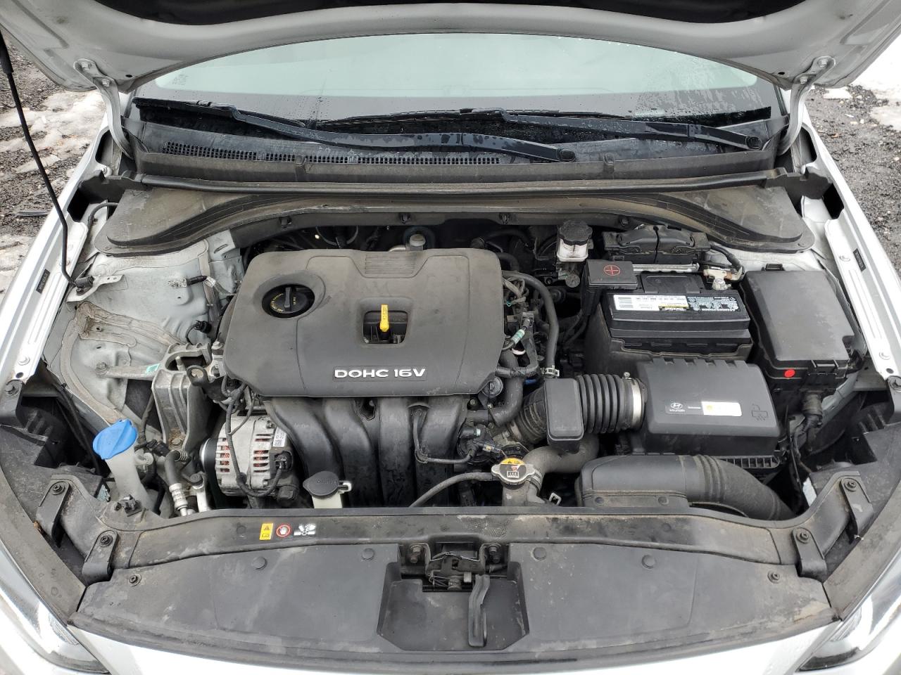 2018 Hyundai Elantra - Image 11