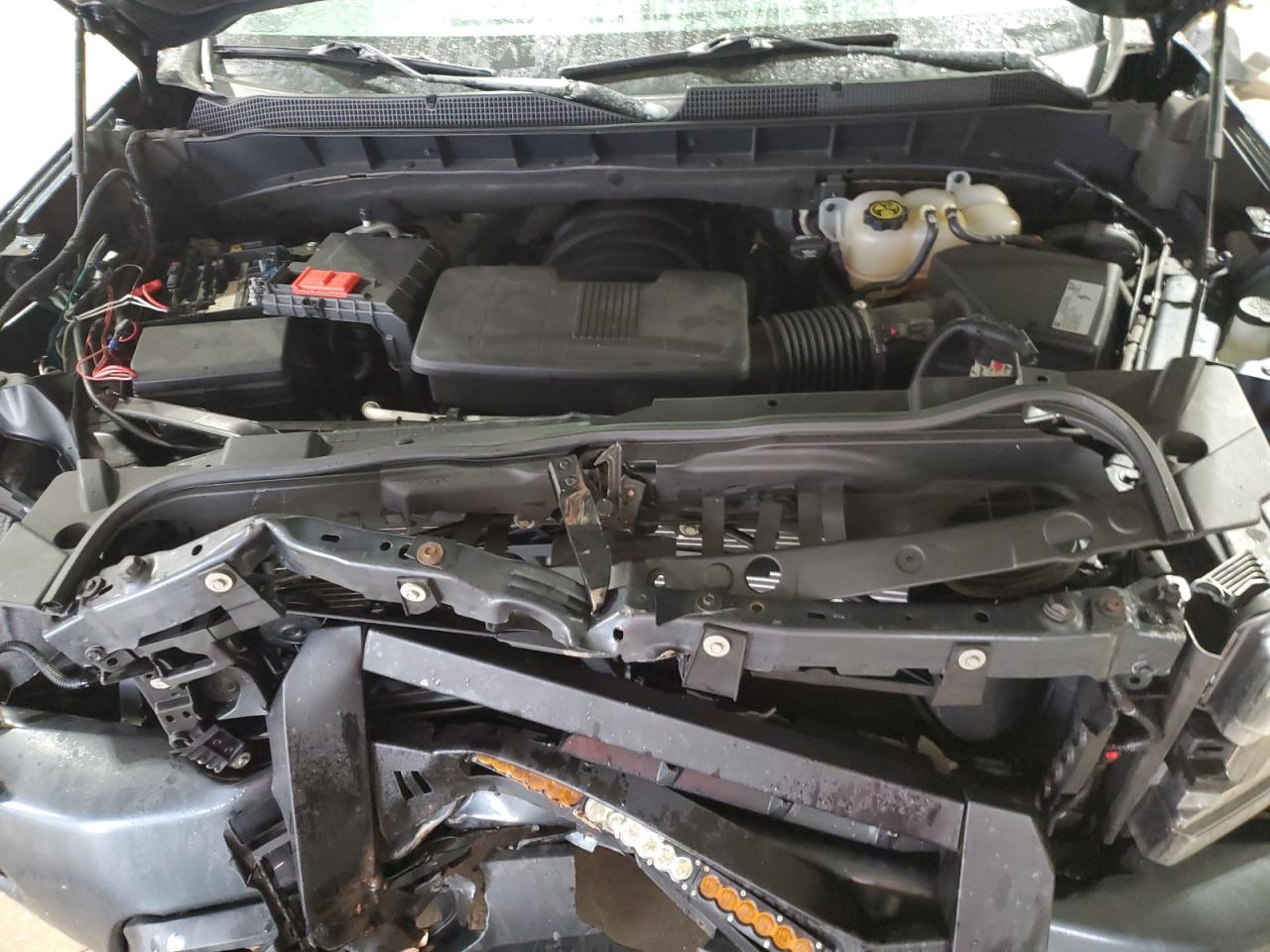 2019 Chevrolet Silverado - Image 11