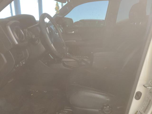 Пикапы TOYOTA TACOMA 2017 Белый