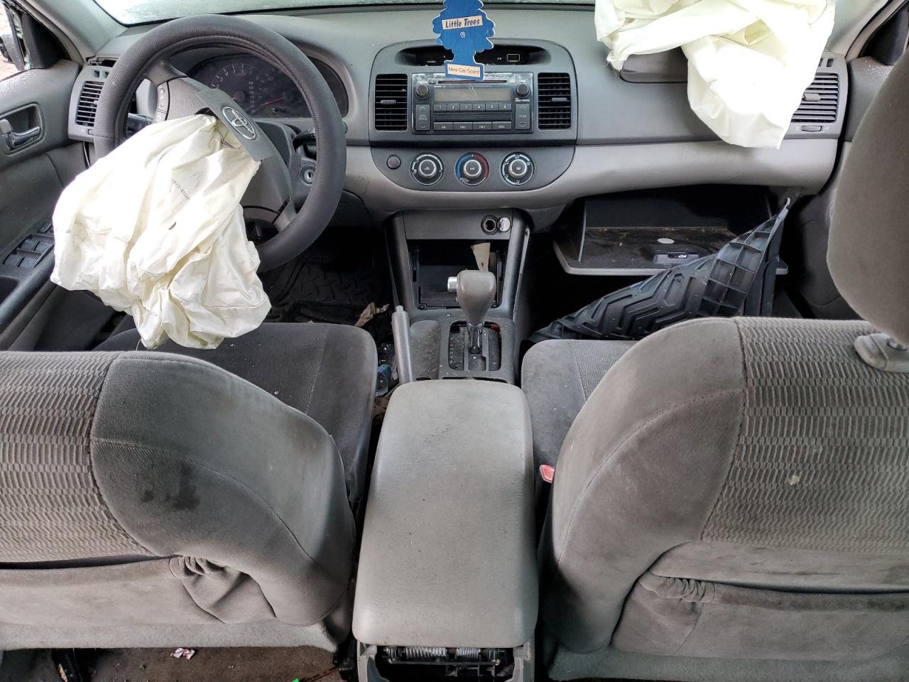 2005 Toyota Camry - Image 8