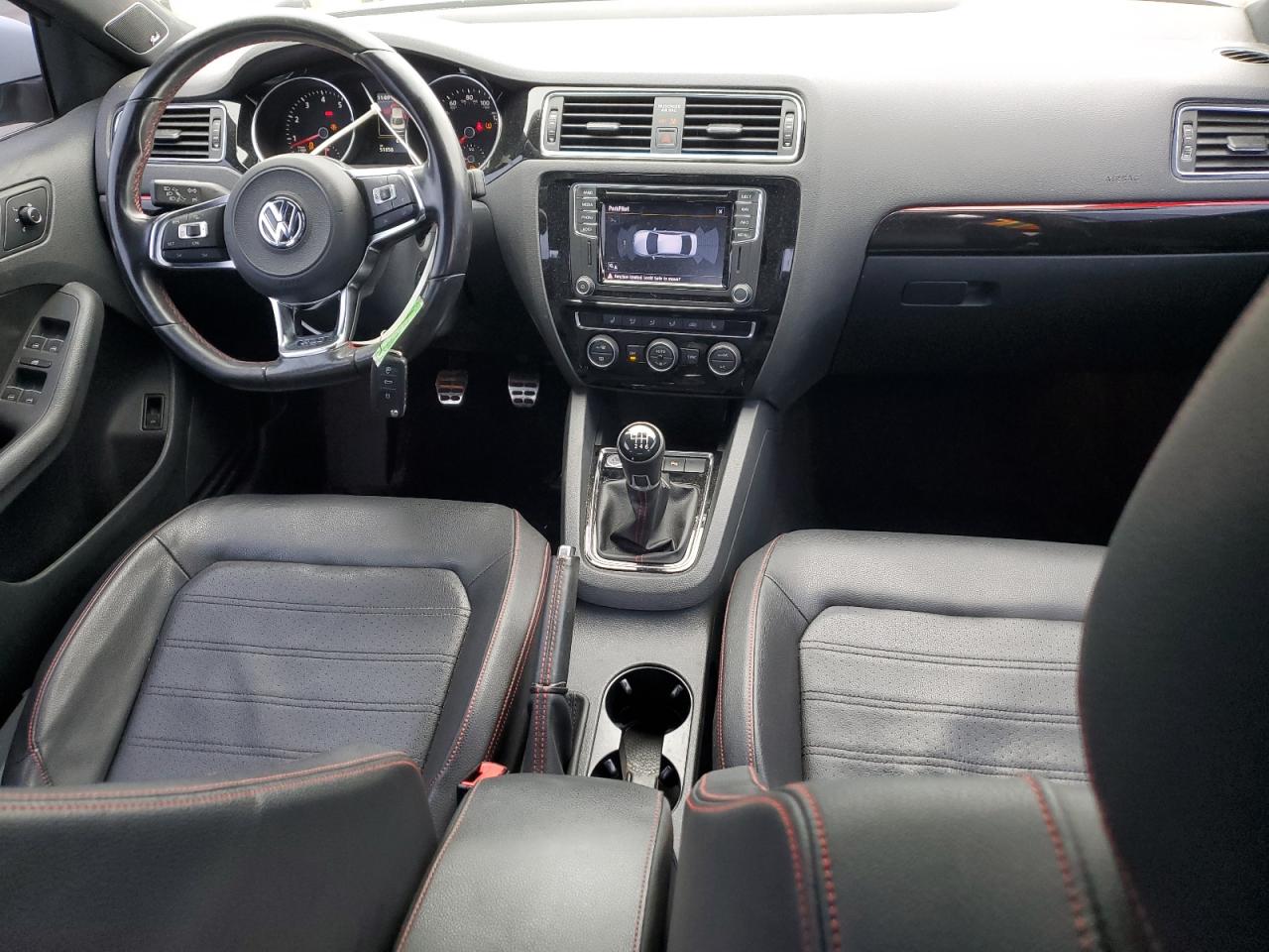 2017 Volkswagen Jetta - Image 8