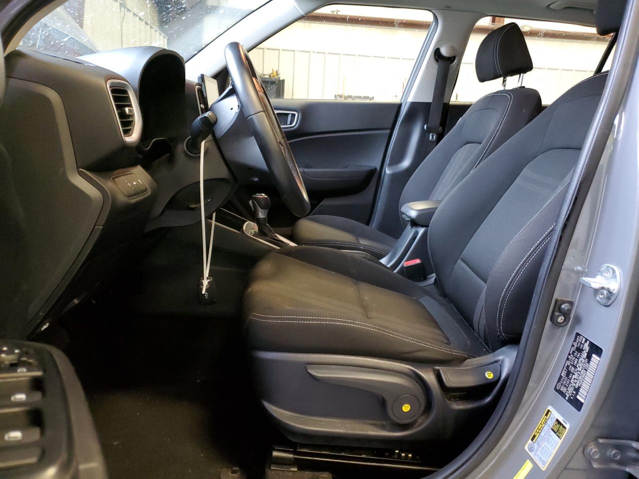 2022 Hyundai Venue - Image 7