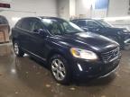 2016 Volvo Xc60 T5 Premier იყიდება Elgin-ში, IL - Front End
