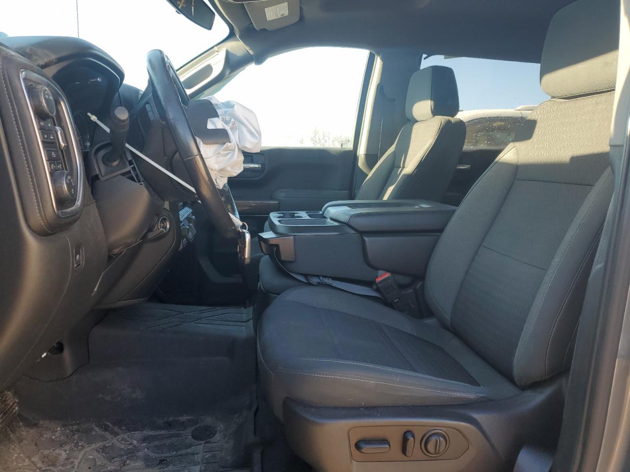 2020 Chevrolet Silverado - Image 7