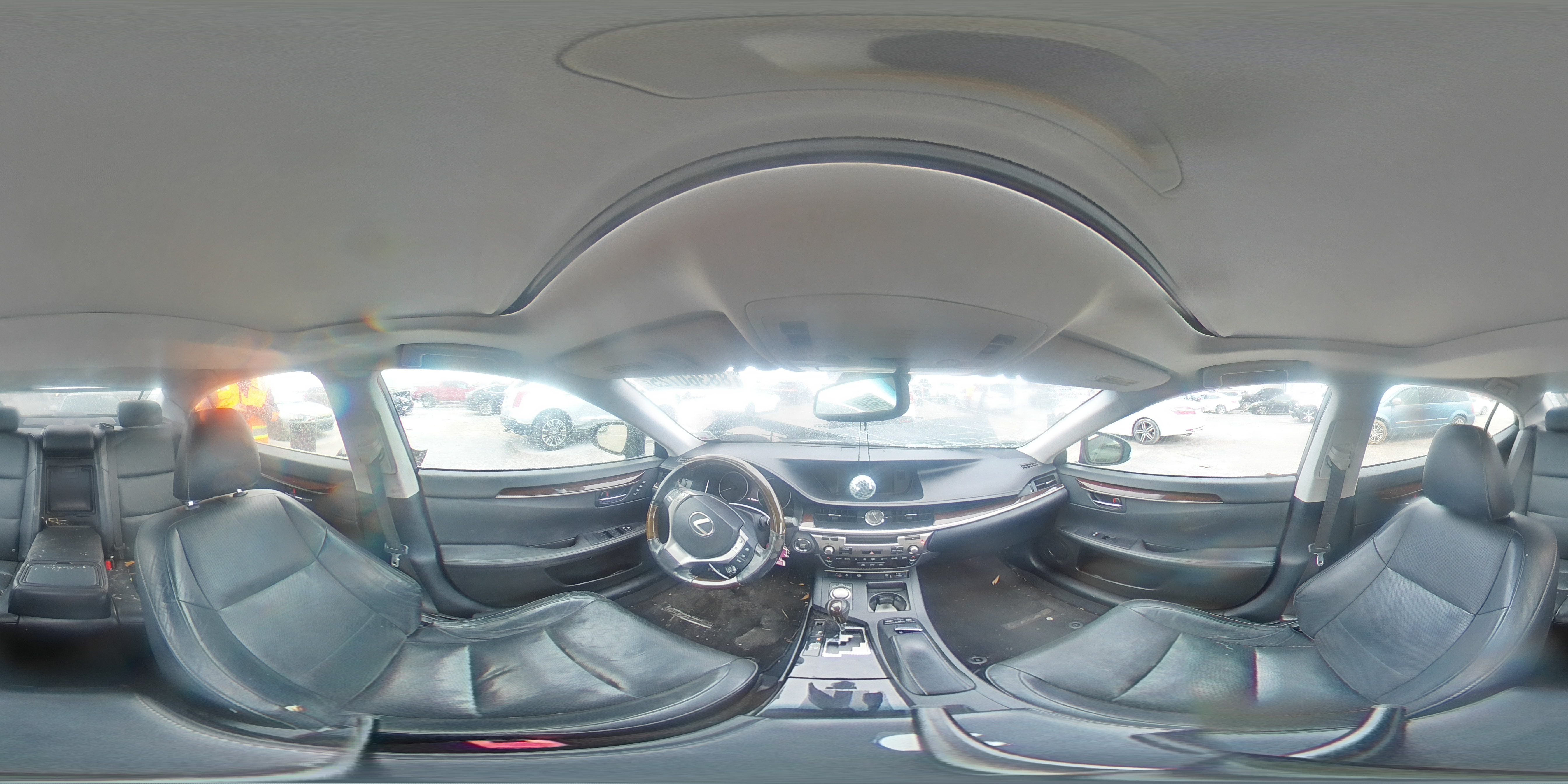 2013 Lexus ES - Image 13