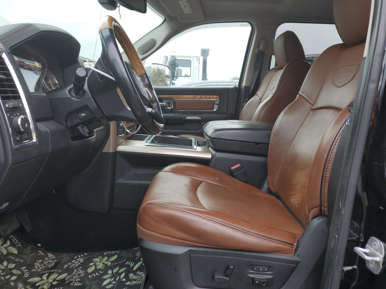 2013 RAM 1500 - Image 7