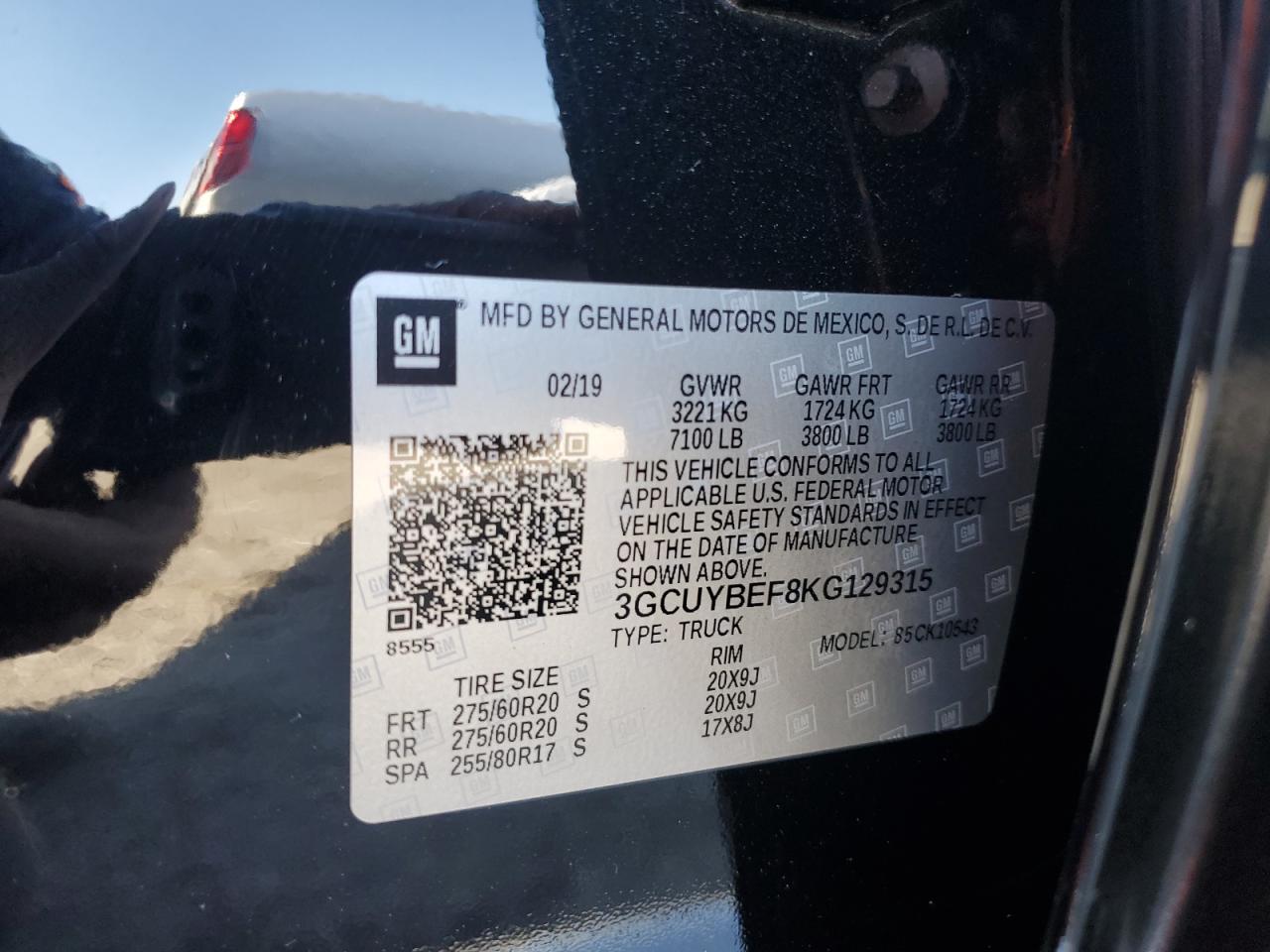 2019 Chevrolet Silverado - Image 14