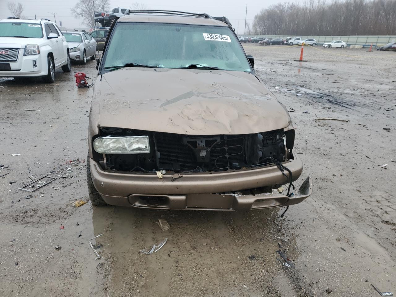 2004 Chevrolet Blazer - Image 5