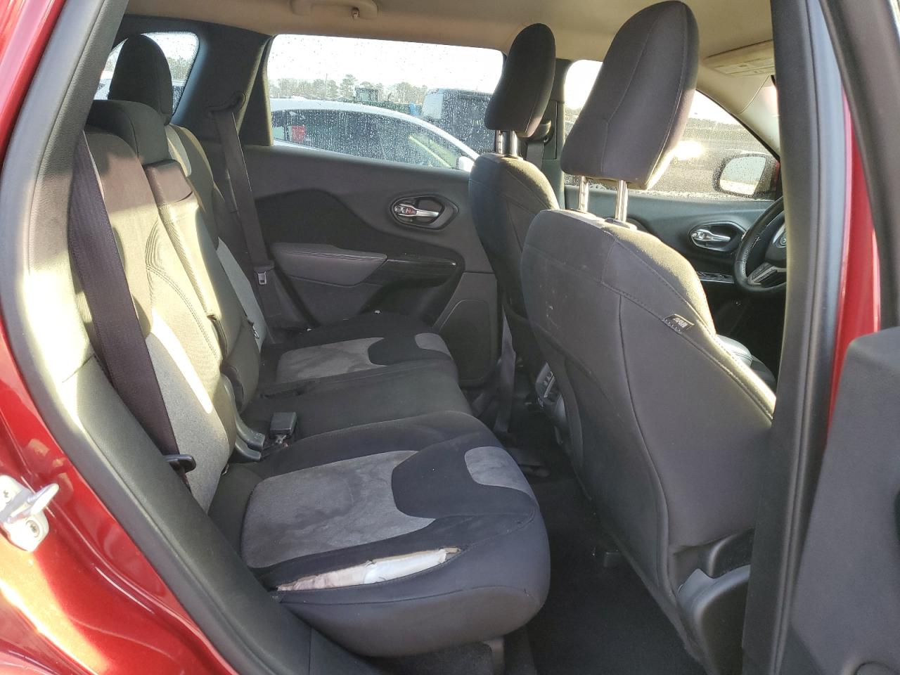 2014 Jeep Grand Cherokee - Image 11