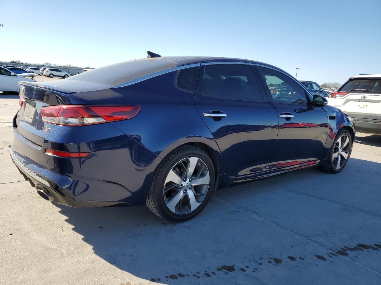 2019 Kia Optima - Image 3