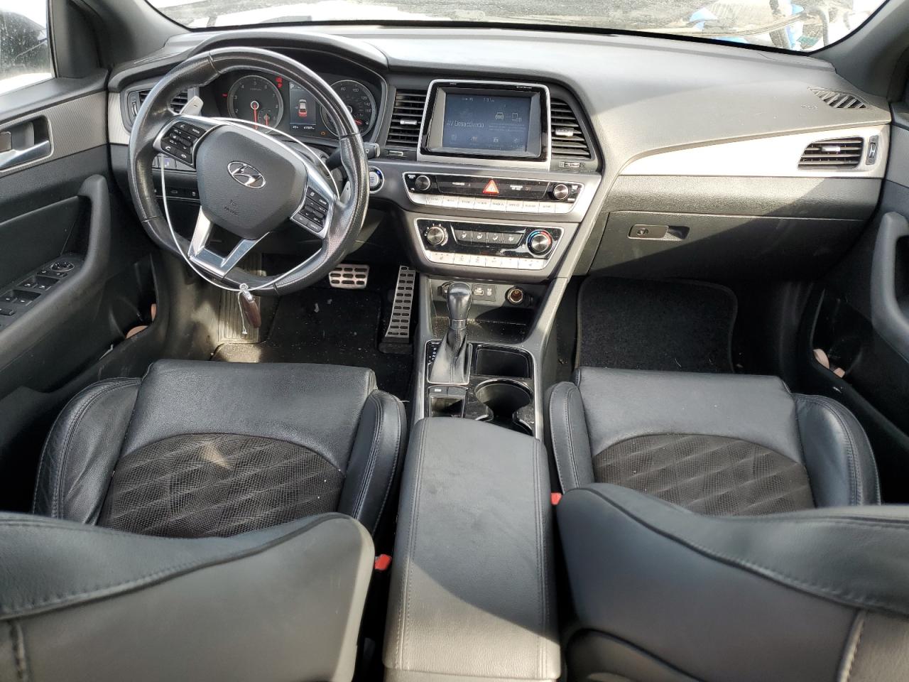 2018 Hyundai Sonata - Image 8