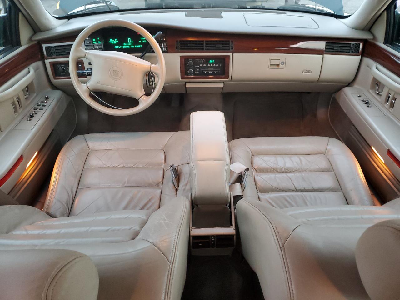 1995 Cadillac Deville VIN: 1C6KD52BCFU253828 Lot: 87642595