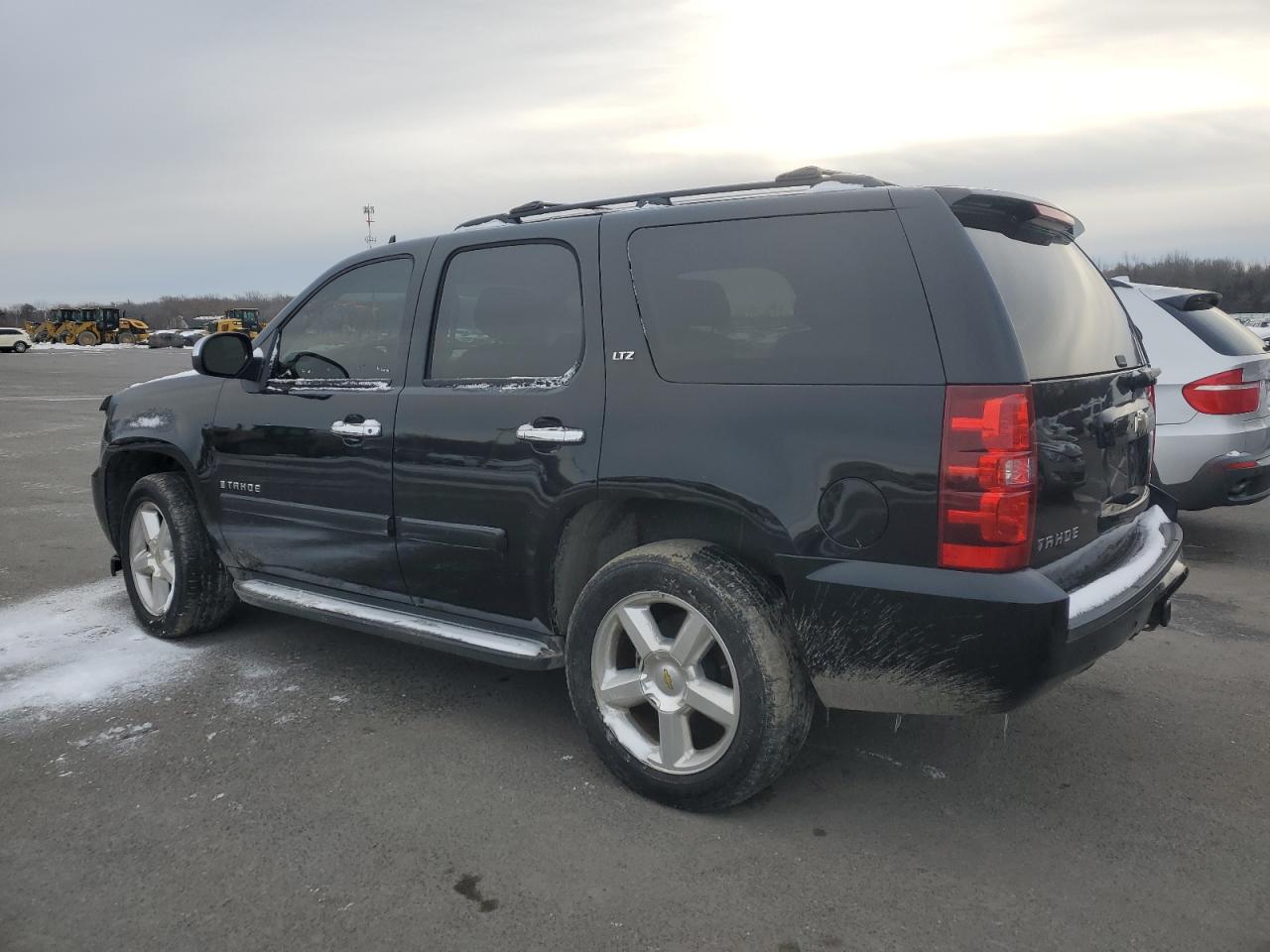 2008 Chevrolet Tahoe - Image 2
