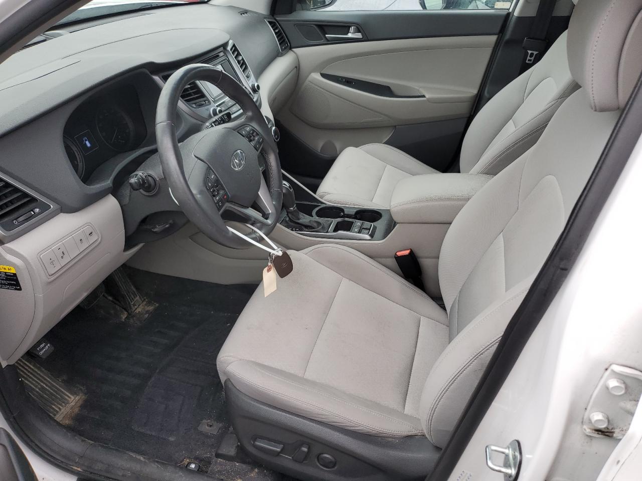 2017 Hyundai Tucson - Image 7