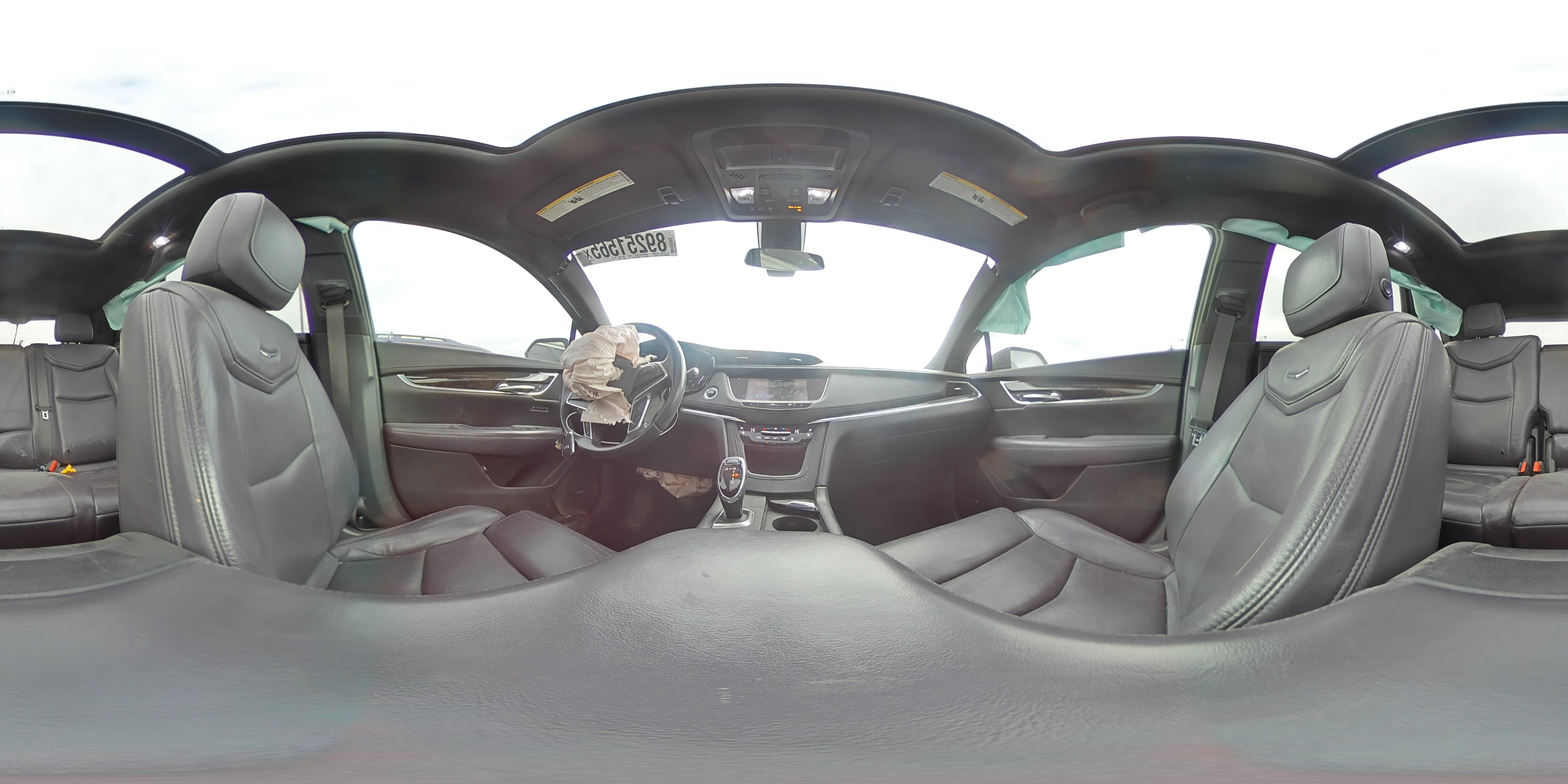2017 Cadillac XT5 - Image 14