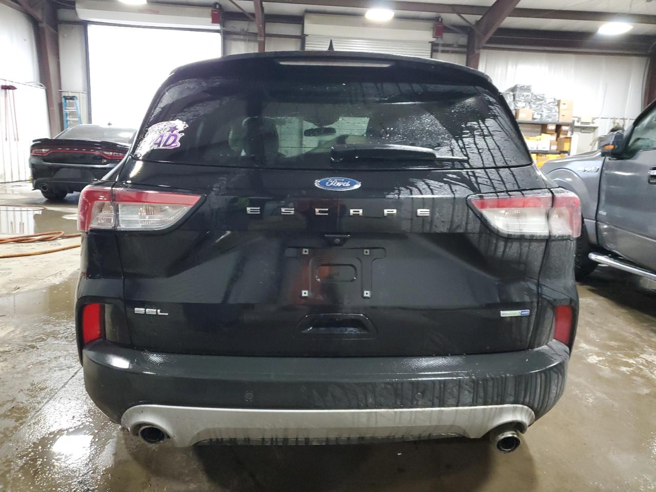 2020 Ford Escape - Image 6