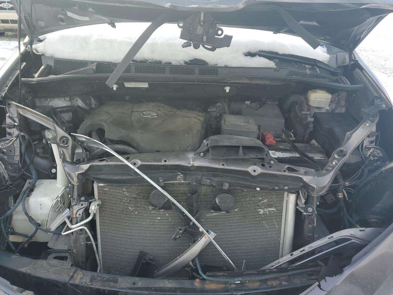 2017 Toyota Sienna - Image 12