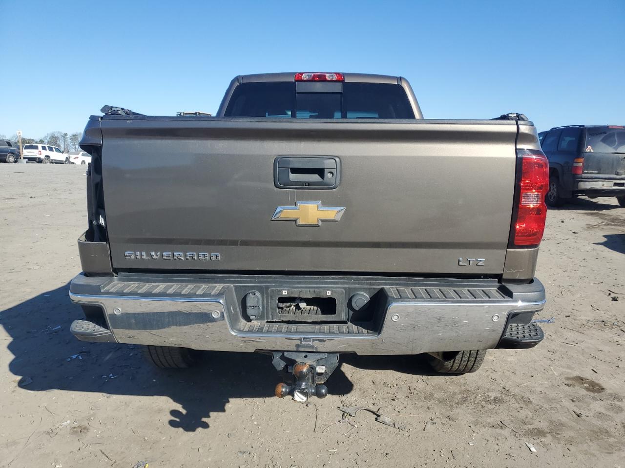 2015 Chevrolet Silverado - Image 6