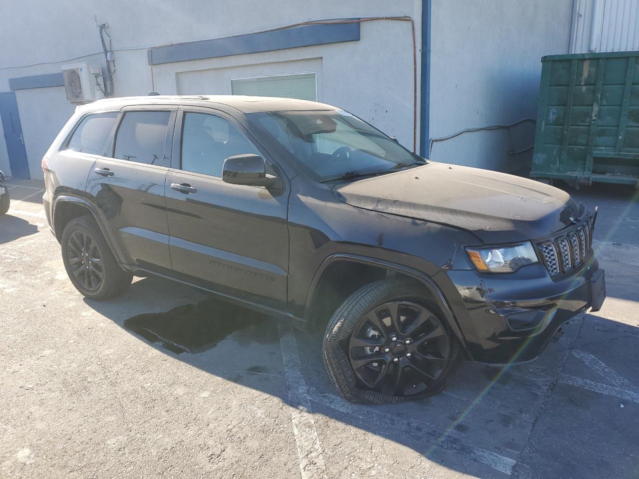 2018 Jeep Grand Cherokee - Image 4