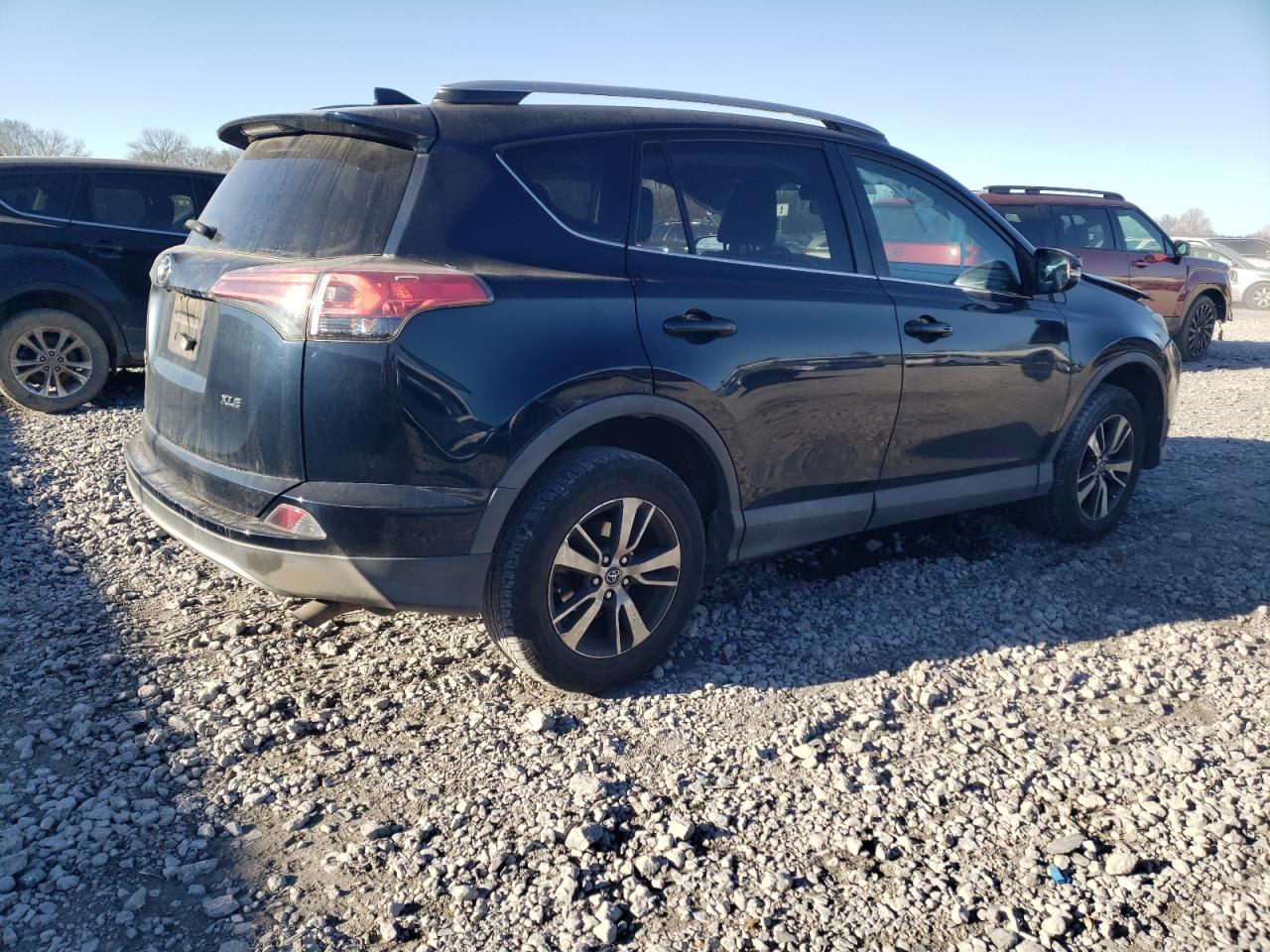 2018 Toyota RAV 4 - Image 3