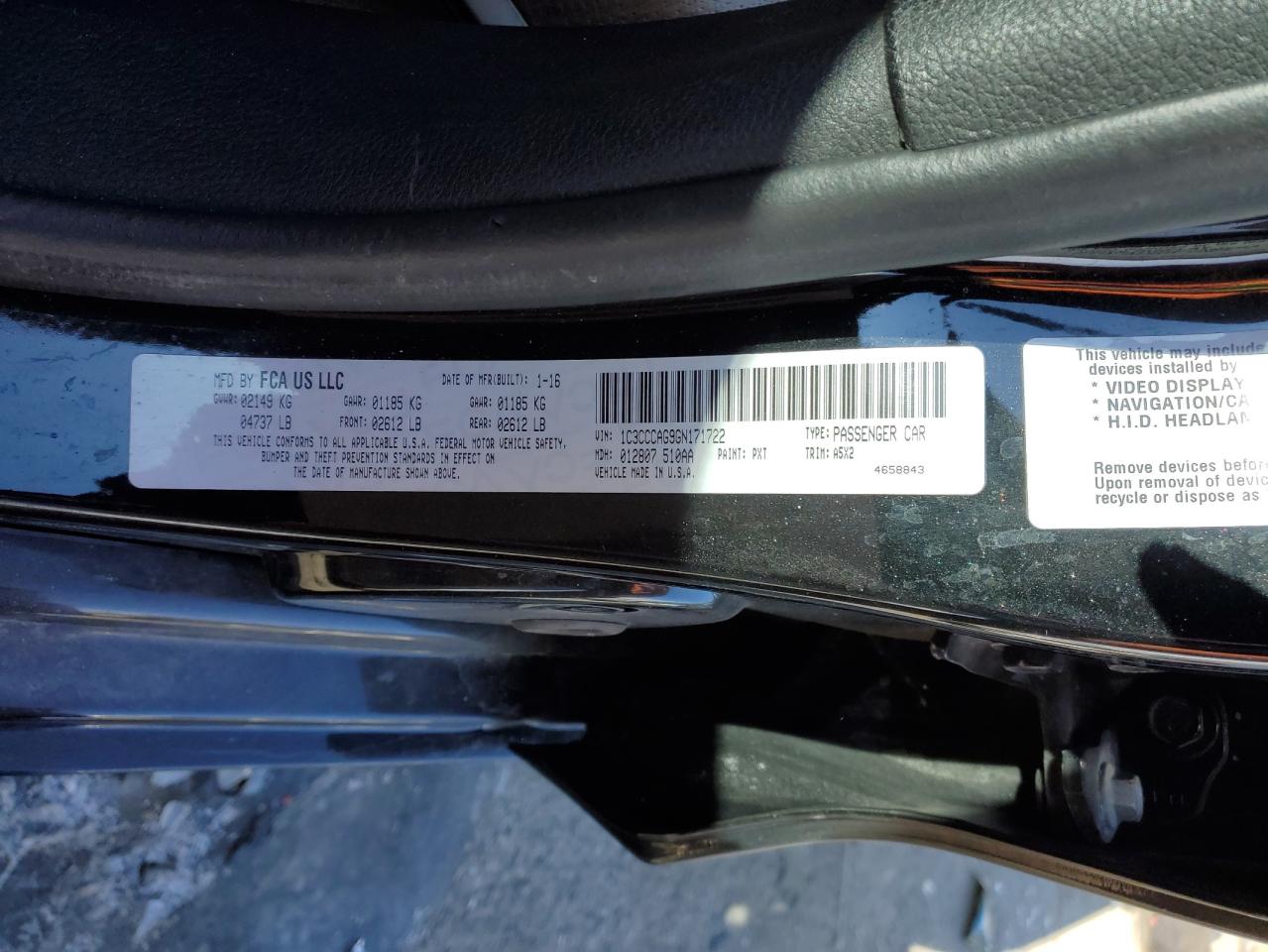 2016 Chrysler 200 - Image 14
