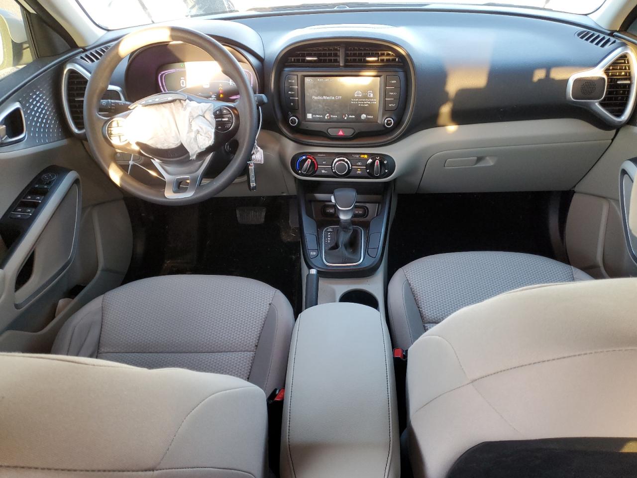 2023 Kia Soul - Image 8
