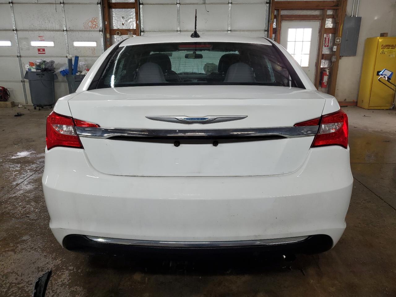 2012 Chrysler 200 - Image 6