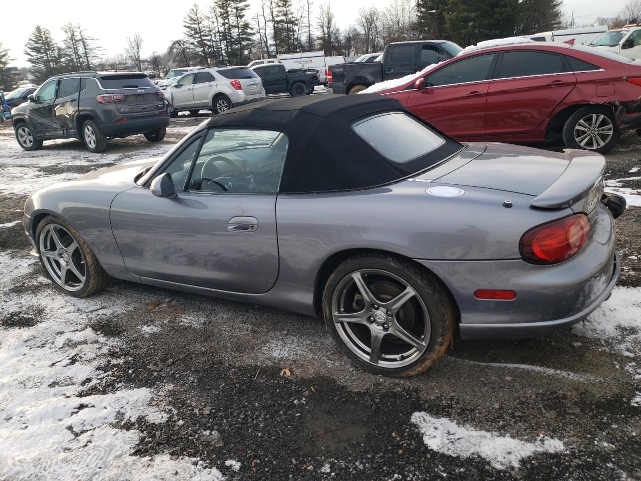 2004 Mazda MX-5 - Image 2