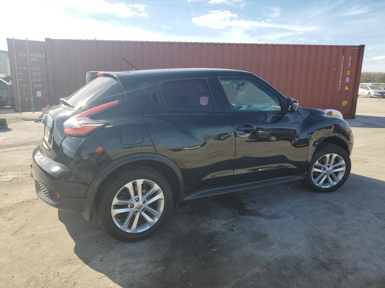 2016 Nissan Juke - Image 3