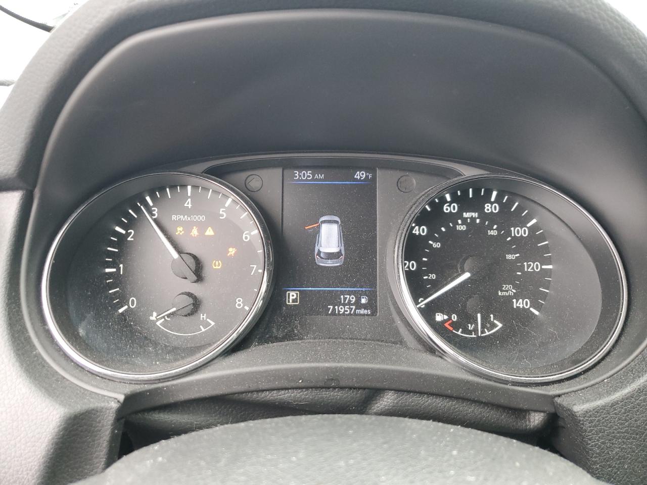 2018 Nissan Rogue - Image 9