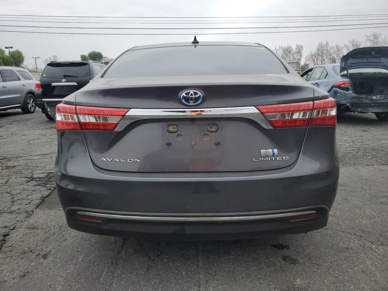 2015 Toyota Avalon - Image 6