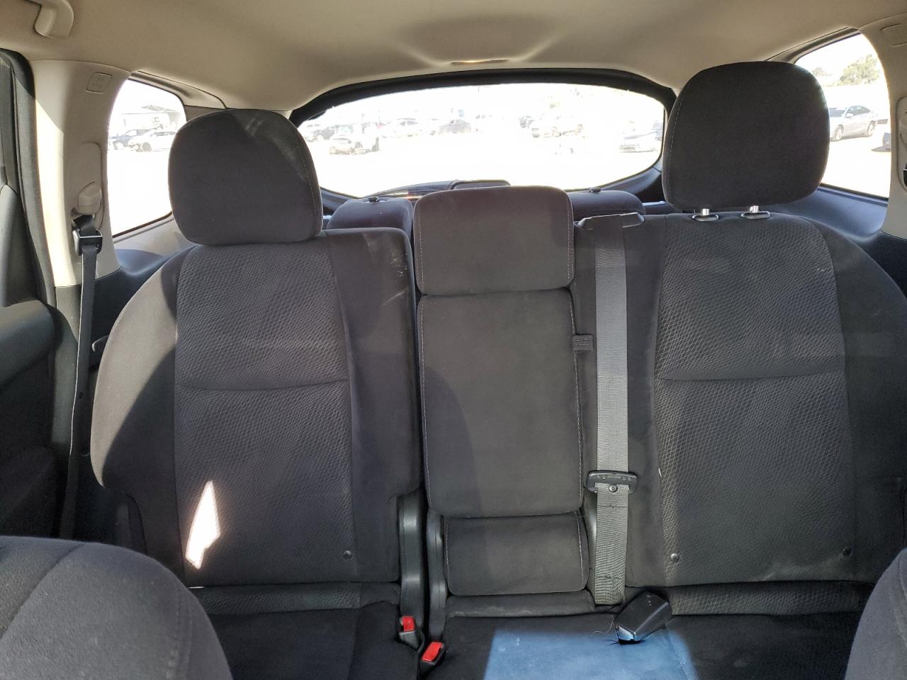 2015 Nissan Pathfinder - Image 10