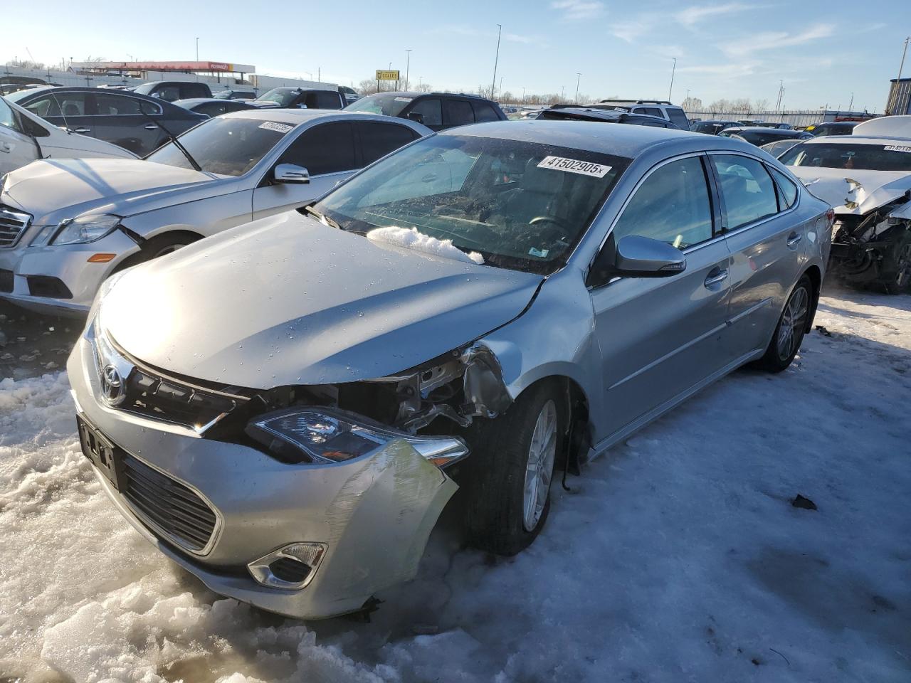 2015 Toyota Avalon - Image 1