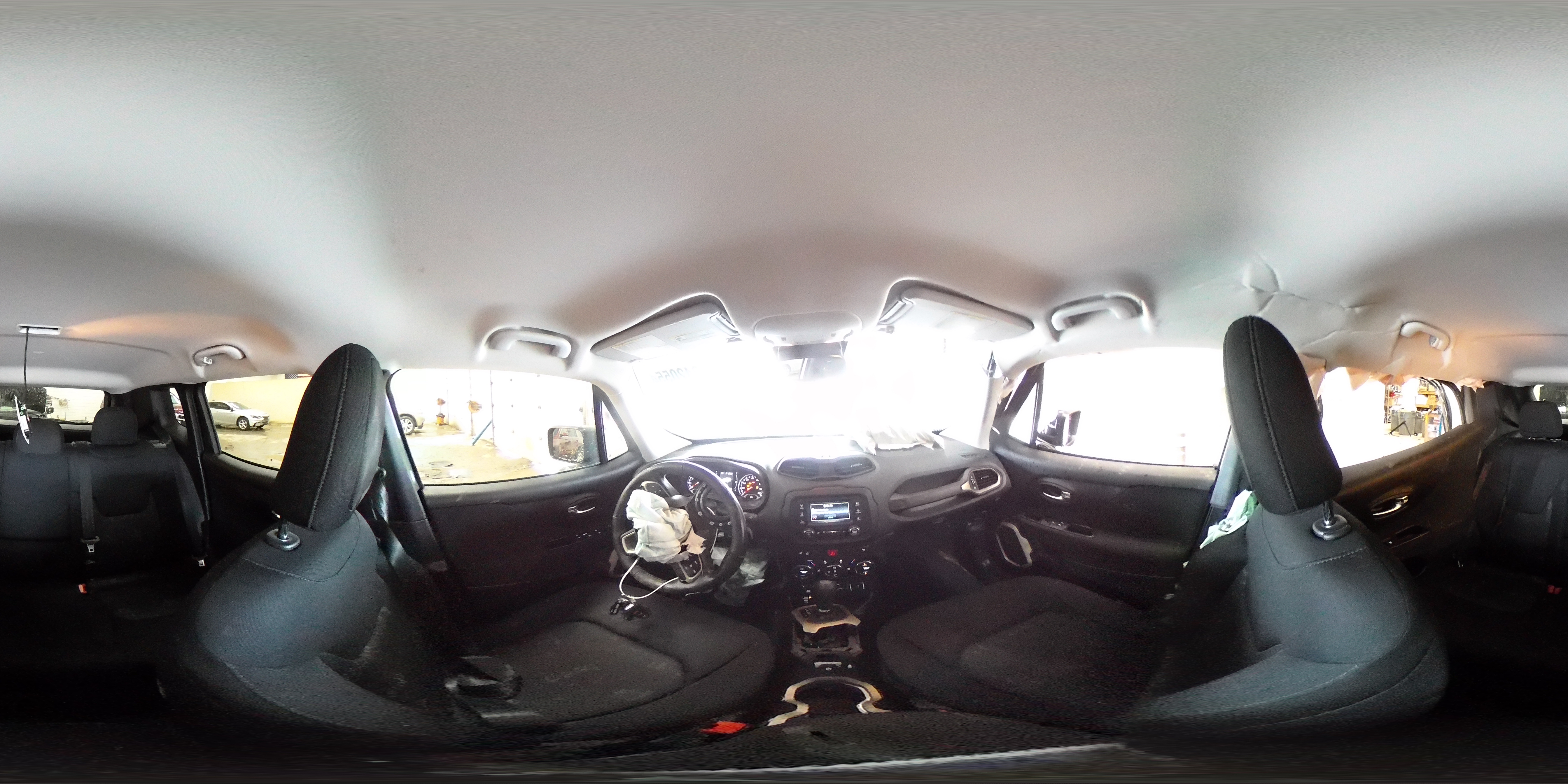 2017 Jeep Renegade - Image 16