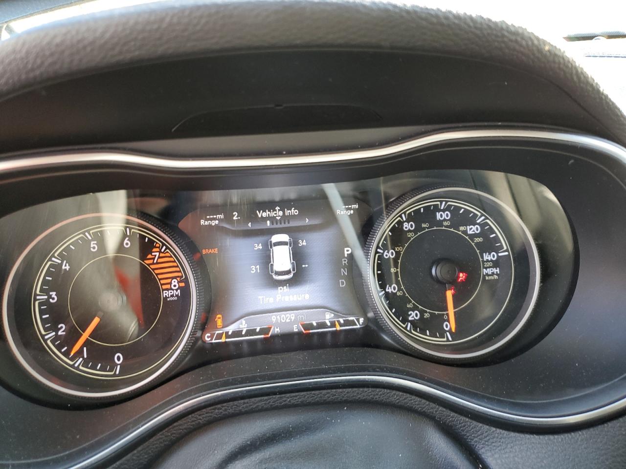 2019 Jeep Grand Cherokee - Image 9