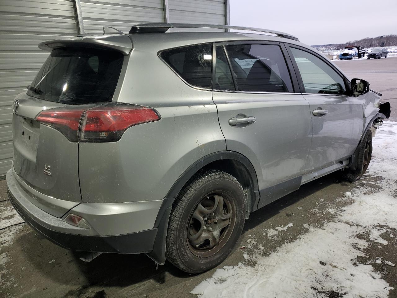 2018 Toyota RAV 4 - Image 3
