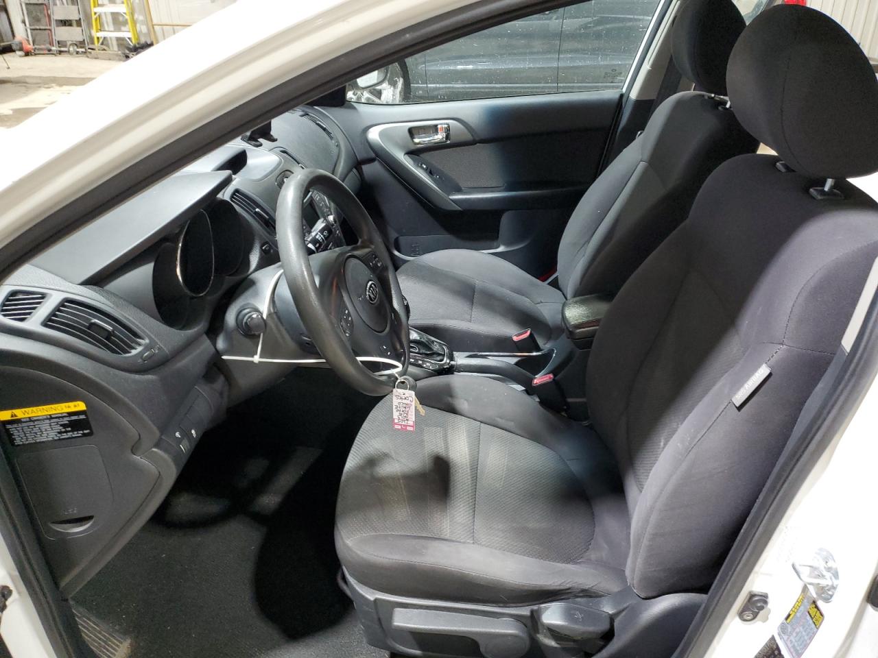 2013 Kia Forte - Image 7