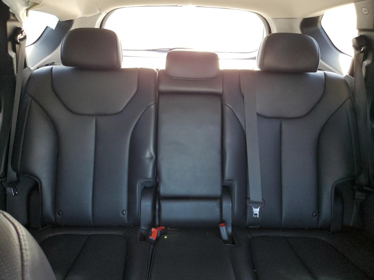 2023 Hyundai Santa Fe - Image 10