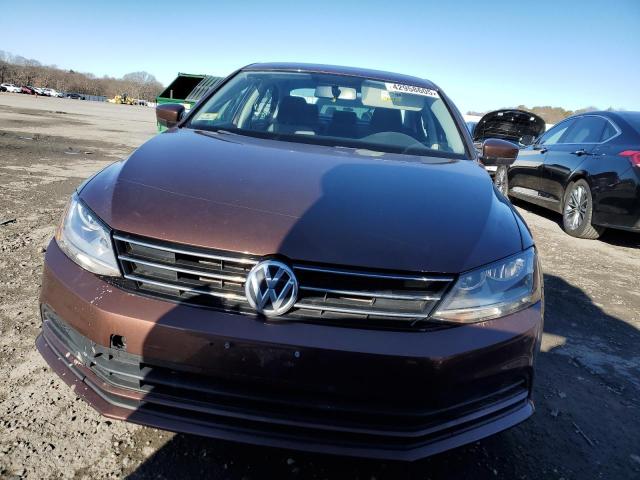Sedans VOLKSWAGEN JETTA 2017 Brązowy